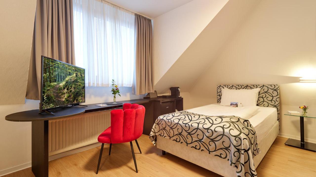 Hotel Erasmus - Mein Genuss- Und Wellnesshotel Trassem Exterior photo